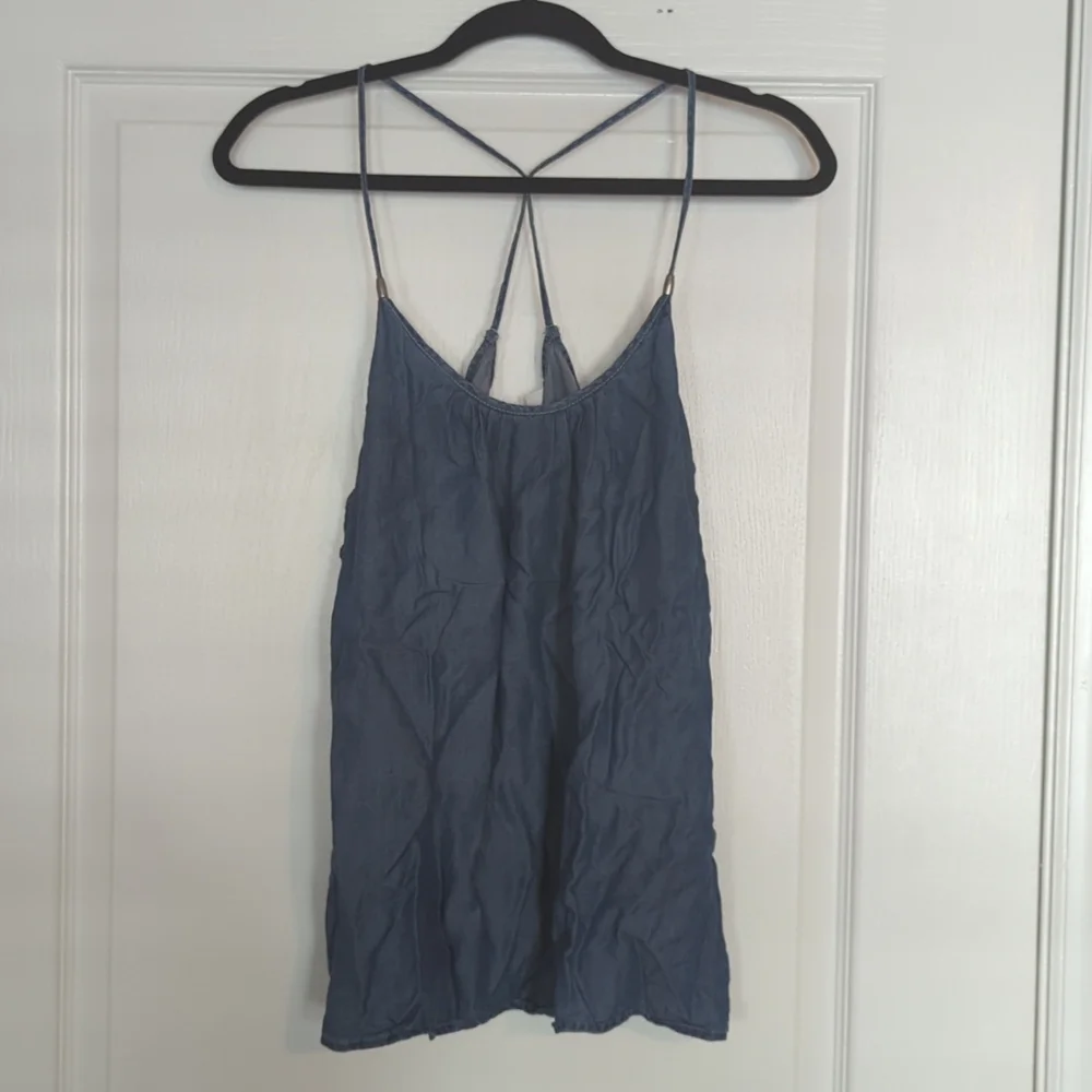 Razorback Tank - Picture 1 of 9